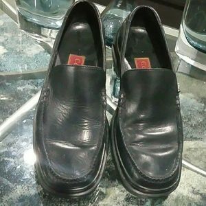 CLEARANCE /Make an offer! Cole Haan Mens Slip ons Sz 7.5